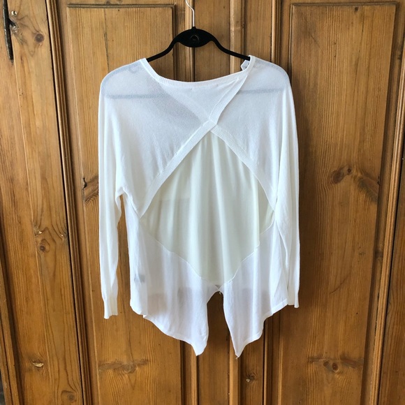 Kerisma a white sweater. Size L. Kerchief flowing design. - Picture 5 of 6